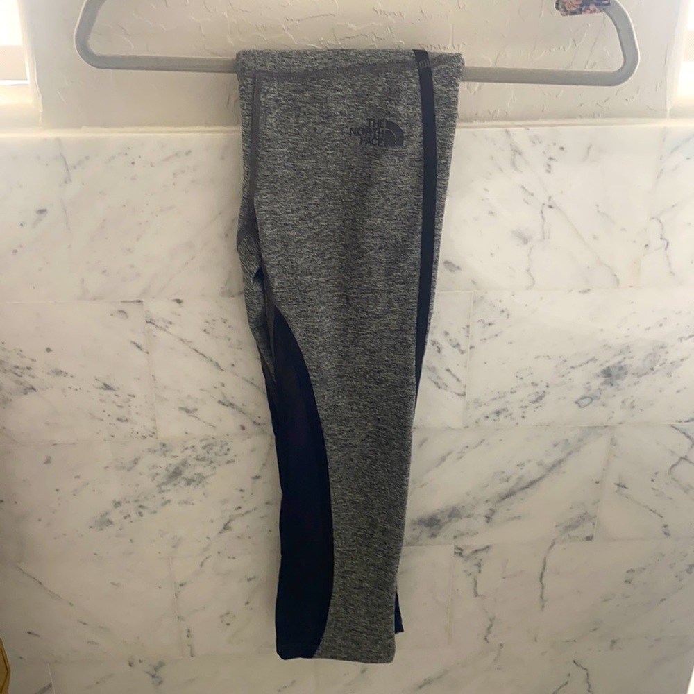 North Face xsmall leggings black and gray